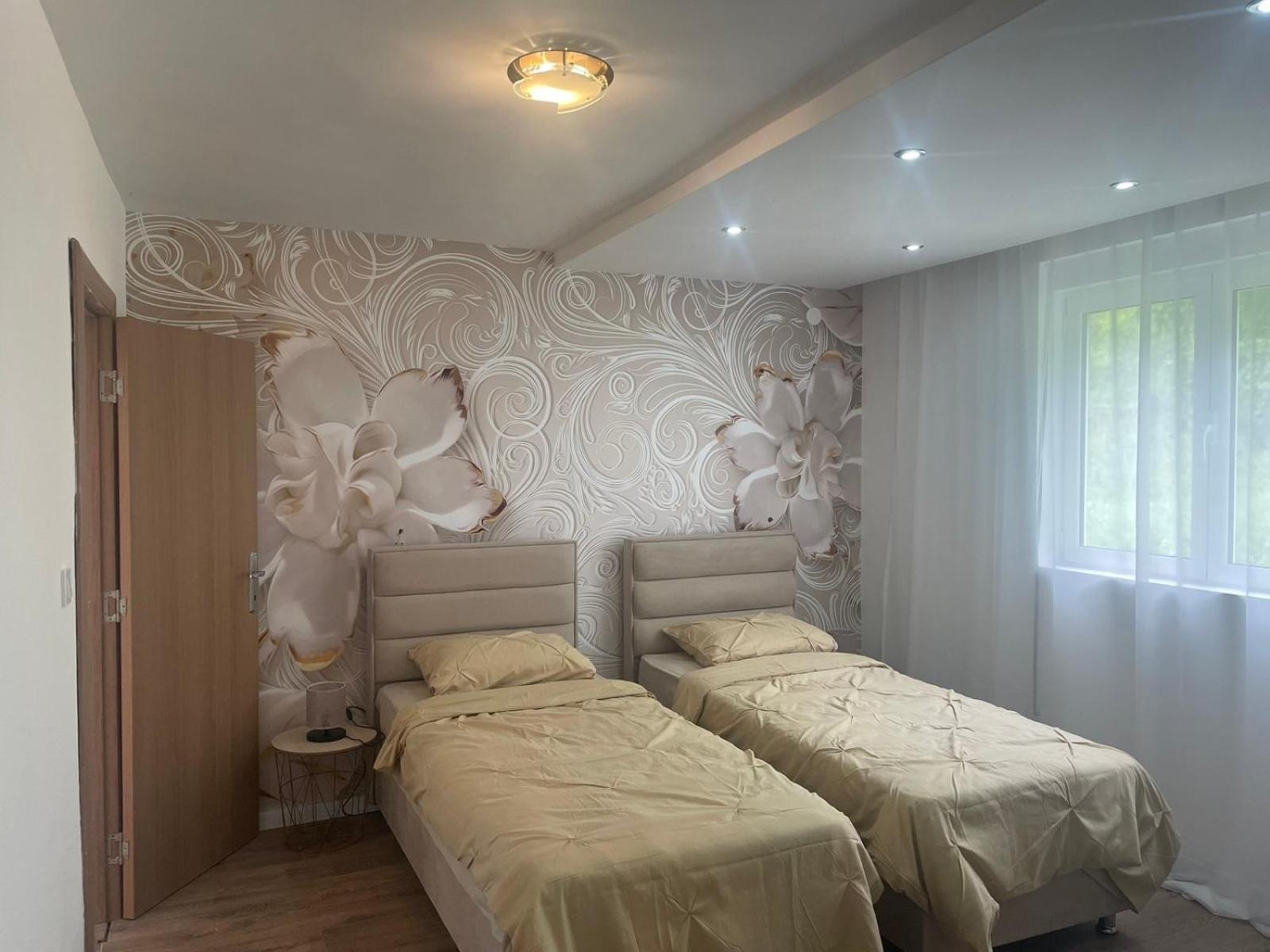 Villa Albatros Budva Eksteriør billede