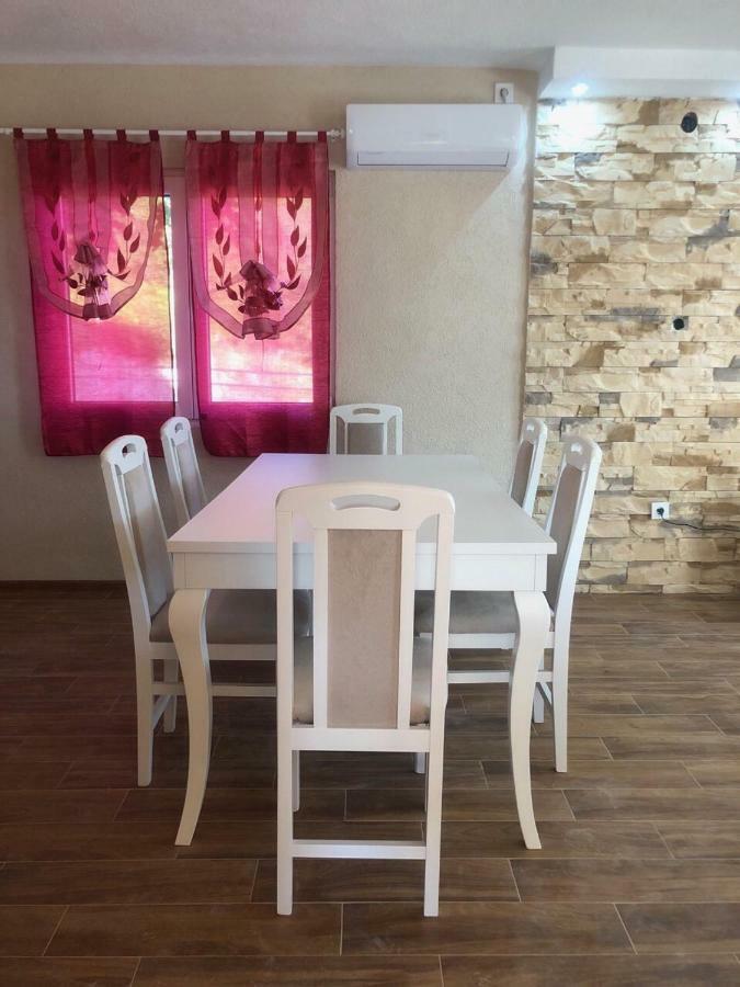 Villa Albatros Budva Eksteriør billede